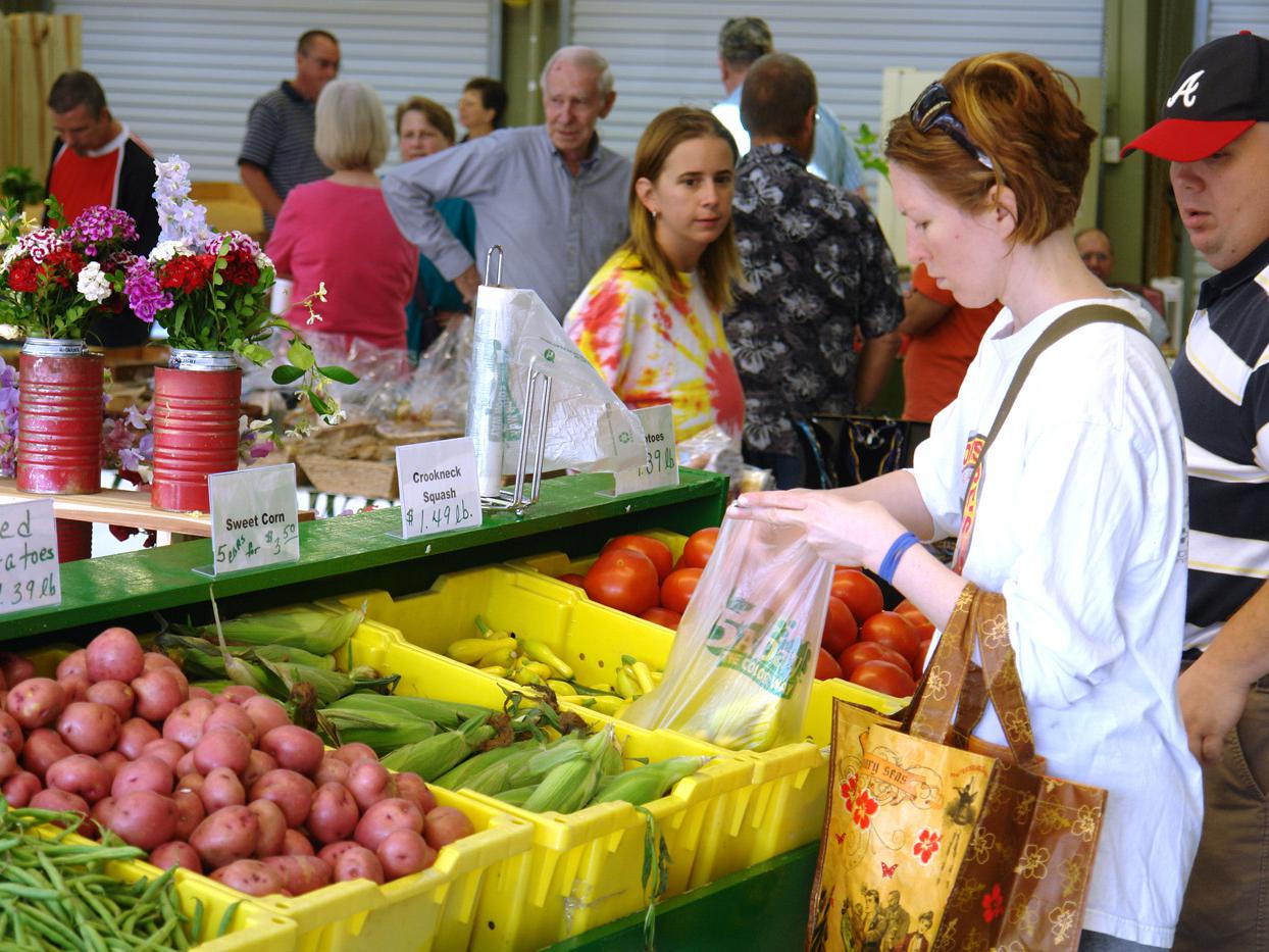 Demand for locally grown fruits and vegetables has helped the state's farmers find more market options, such as the Mississippi Farmers' Market, adjacent to the State Fairgrounds in Jackson. (Photo by Mississippi Department of Agriculture and Commerce)