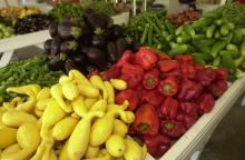 Growers should prepare now for upcoming farmers markets to meet consumers' increasing demand for local produce. (MSU Ag Communications/File Photo)